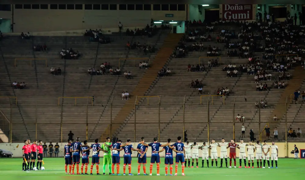 Universitario: sujetos ingresaron a la fuerza al Estadio Monumental. Universitario: sujetos ingresaron a la fuerza al Estadio Monumental.