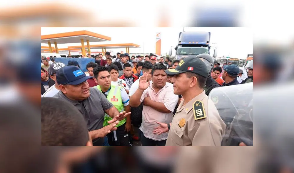 Paro de colectiveros: PNP reporta más de 40 manifestantes detenidos [FOTOS y VIDEO]