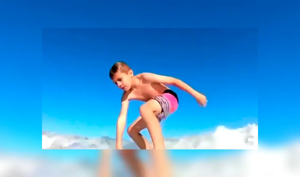 En Facebook, un niño surfeaba en la playa de New Smyrna y no imaginó que se llevaría un tremendo susto. En Facebook, un niño surfeaba en la playa de New Smyrna y no imaginó que se llevaría un tremendo susto.