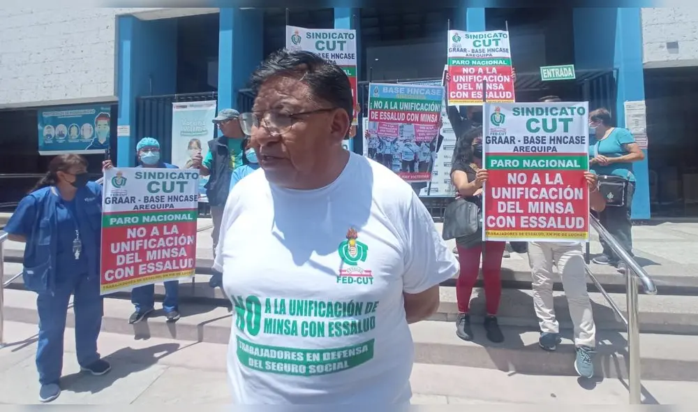 Julio Flores Salazar explicó lo que podría ocurrir de concretarse la unificación del Minsa y EsSalud. Foto: Leonela Aquino/URPI
