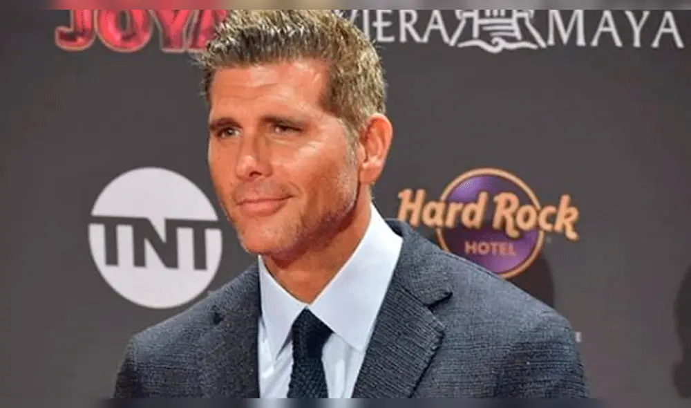 Christian Meier revela su número de celular para comunicarse con sus fans