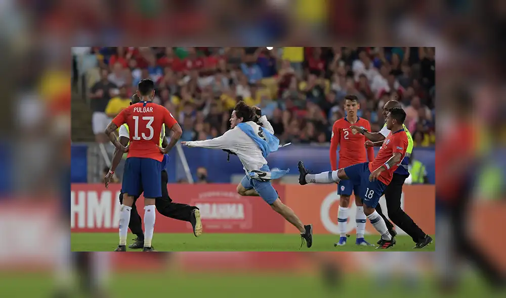 Copa América 2019: ¿Qué mensaje llevó en el pecho el misterioso ‘hincha gallina’?.