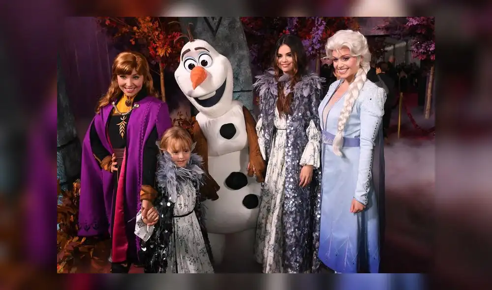 Con personajes Con personajes