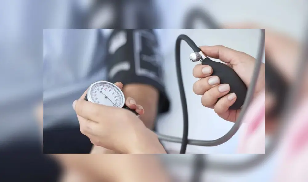 An employee, wearing his personal protective equipment (PPE), sorts medicines at the newly-inaugurated laboratory for coronavirus testing in Yemen's third city of Taiz, on April 30, 2020. - Yemen's healthcare system has been blighted by years of war that have driven millions from their homes and plunged the country into what the United Nations describes as the world's worst humanitarian crisis. (Photo by AHMAD AL-BASHA / AFP) An employee, wearing his personal protective equipment (PPE), sorts medicines at the newly-inaugurated laboratory for coronavirus testing in Yemen's third city of Taiz, on April 30, 2020. - Yemen's healthcare system has been blighted by years of war that have driven millions from their homes and plunged the country into what the United Nations describes as the world's worst humanitarian crisis. (Photo by AHMAD AL-BASHA / AFP)