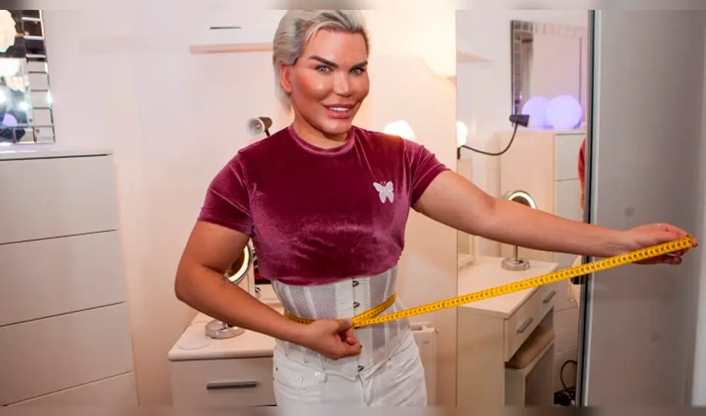 El Ken Humano se quitó 4 costillas y el resultado causó conmoción entre sus fans [FOTOS]