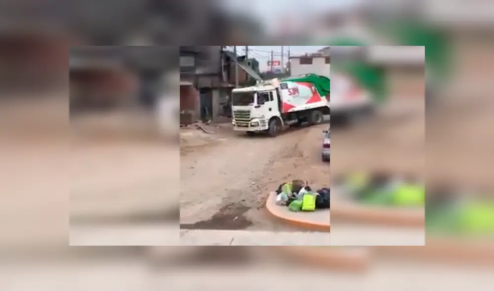En Facebook, un vecino registró el preciso momento que un camión de basura colocó ‘Tusa’ para alegrar al vecindario.