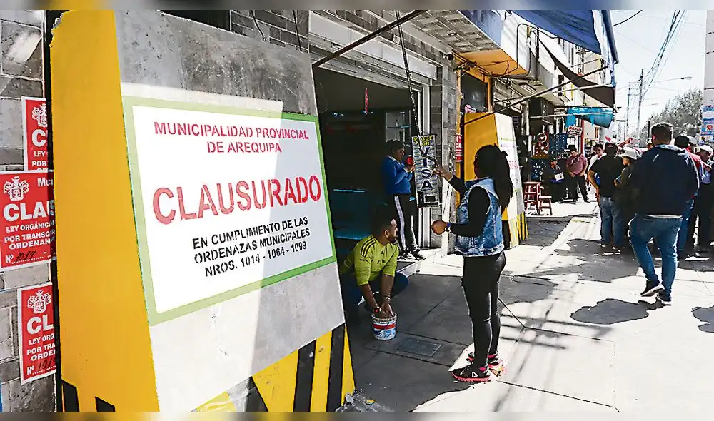 Municipio de Arequipa cierra night clubs África y El Amanecer