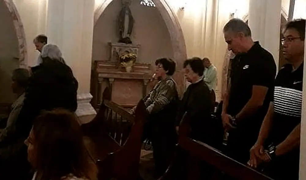 Tite visitó una iglesia en la previa de la final de la Copa América 2019 entre Perú y Brasil. | Foto: @SantaTeresaVarzea Tite visitó una iglesia en la previa de la final de la Copa América 2019 entre Perú y Brasil. | Foto: @SantaTeresaVarzea
