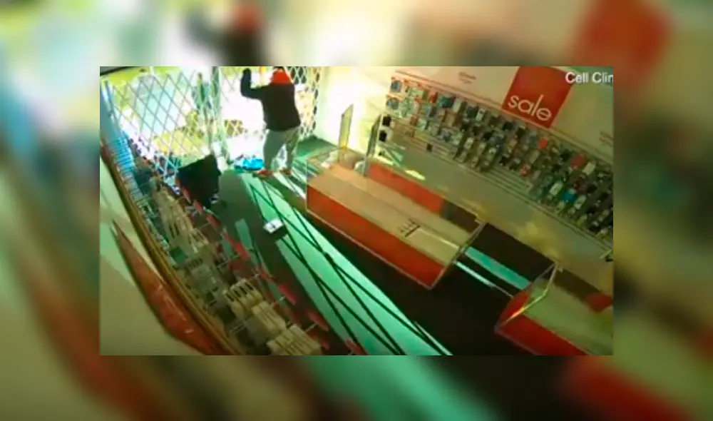 Desliza hacia la izquierda para ver el blooper del ladrón que se volvió viral en Facebook.