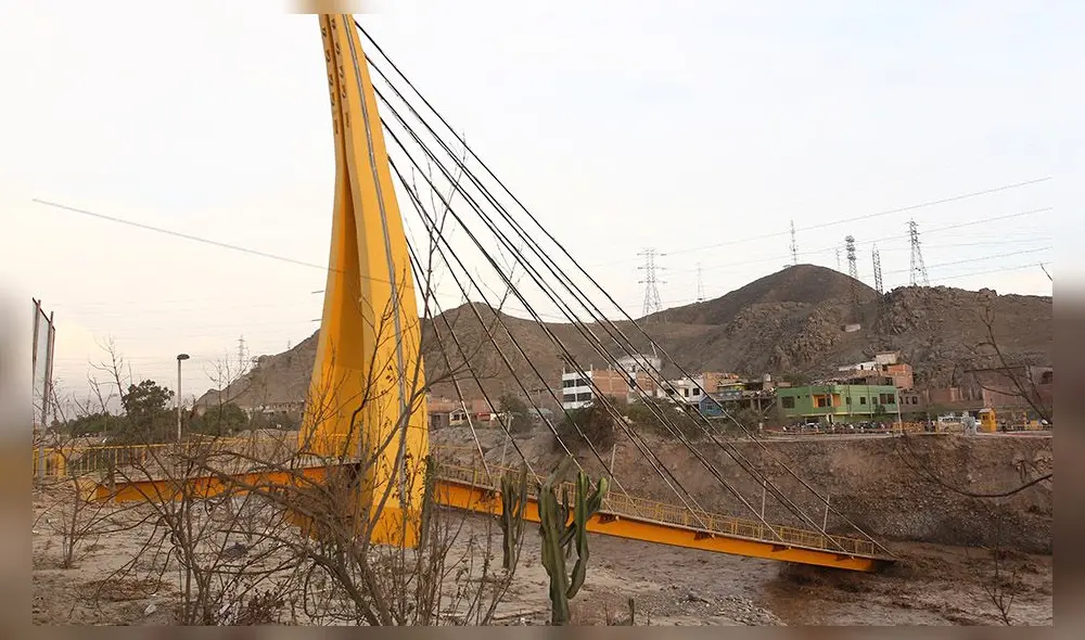 S.J.L: Colapso del Puente Solidaridad por fuerte caudal del río Huaycoloro | FOTOS S.J.L: Colapso del Puente Solidaridad por fuerte caudal del río Huaycoloro | FOTOS