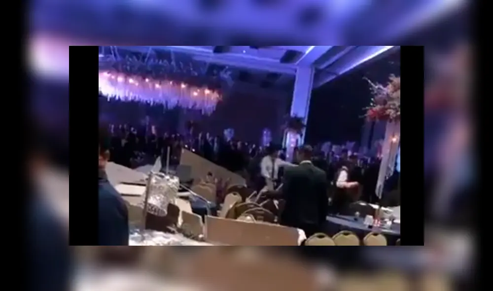 Cinco heridos en una fiesta de graduación tras desplomarse el techo [VIDEO]