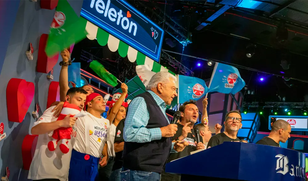 Organización habría gastado millones en estudios de mercado, señala investigación. Foto: Teletón Chile/Twitter Organización habría gastado millones en estudios de mercado, señala investigación. Foto: Teletón Chile/Twitter