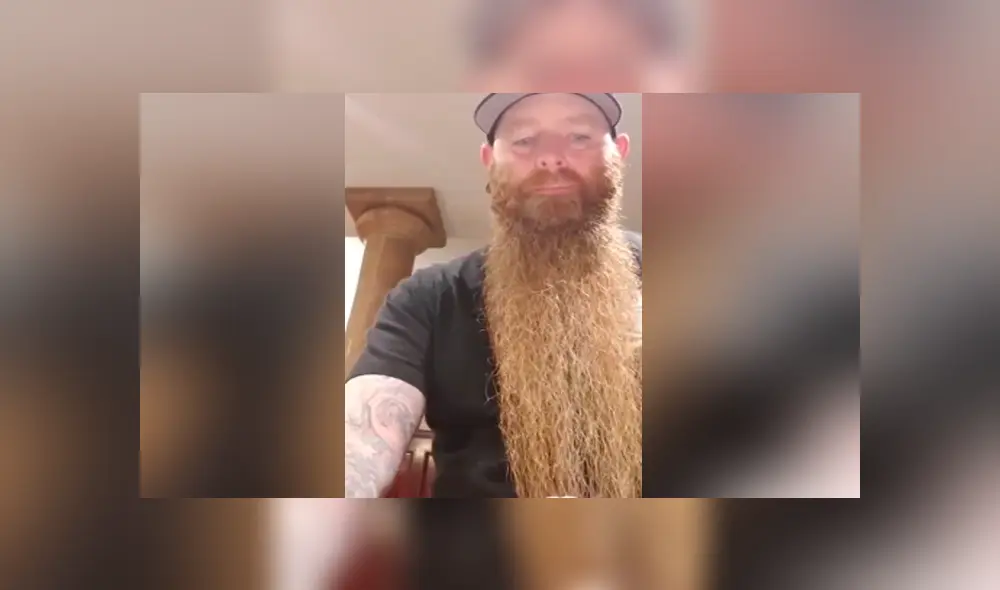 A través de Facebook este hombre mostró cómo ocultar su barba para pasar desapercibido frente a los demás.