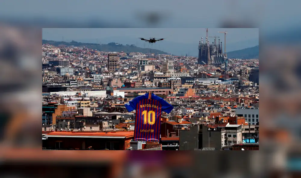 Barcelona presenta su nueva camiseta para la próxima temporada