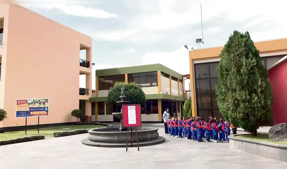 A CLASES. Mientras tanto, ayer varios privados retornaron.