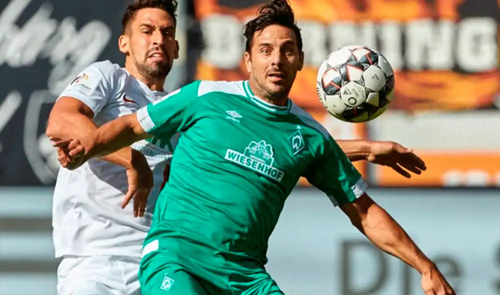 La nueva camiseta de Claudio Pizarro.