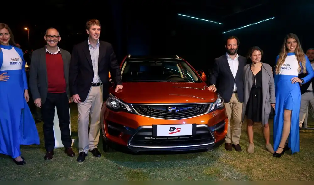 Expertos del mundo lanzan nueva marca de automóviles Expertos del mundo lanzan nueva marca de automóviles