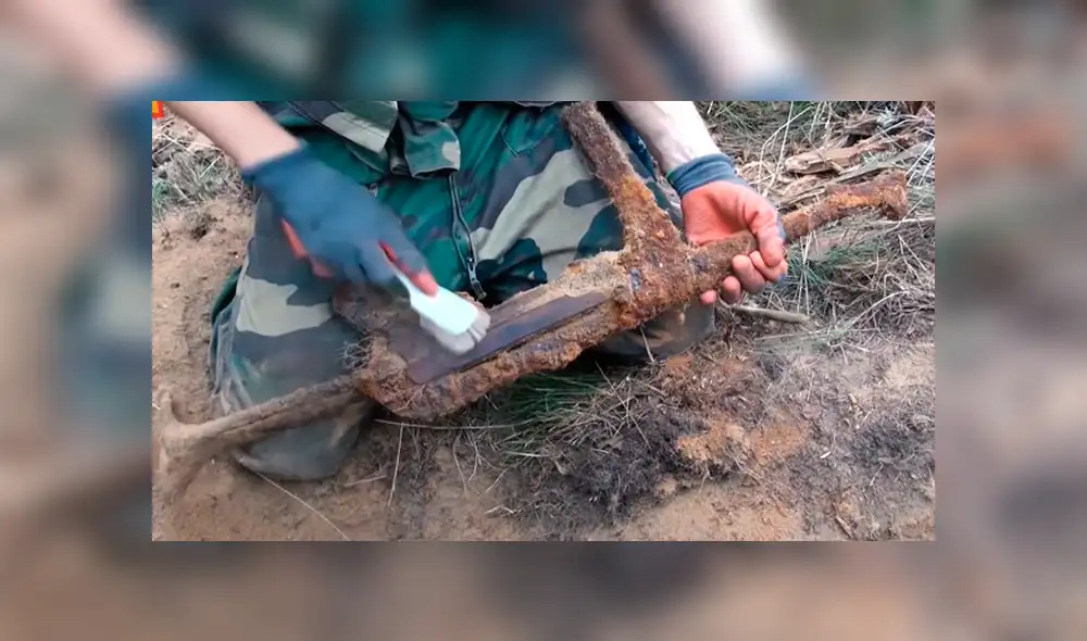 YouTube viral: examina campo donde se libró batalla de la Segunda Guerra Mundial y descubre increíbles tesoros YouTube viral: examina campo donde se libró batalla de la Segunda Guerra Mundial y descubre increíbles tesoros