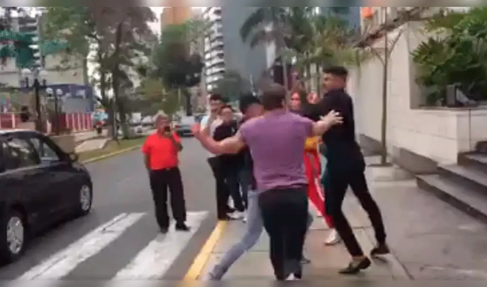 Carlos Cacho manifiesta su repudio tras pelea de Erick Sabater y Coto Hernández [VIDEO]