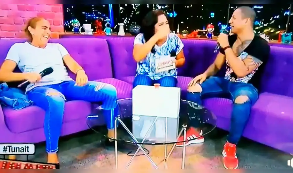 Critican a Natalia Málaga y Jonathan Maicelo por decir lisuras en programa de Katia Palma Critican a Natalia Málaga y Jonathan Maicelo por decir lisuras en programa de Katia Palma