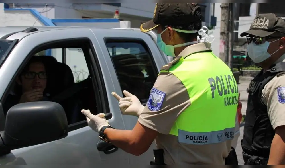 Conoce aquí todo sobre el formulario de solicitud de salvoconducto en Ecuador. Foto: EFE. Conoce aquí todo sobre el formulario de solicitud de salvoconducto en Ecuador. Foto: EFE.