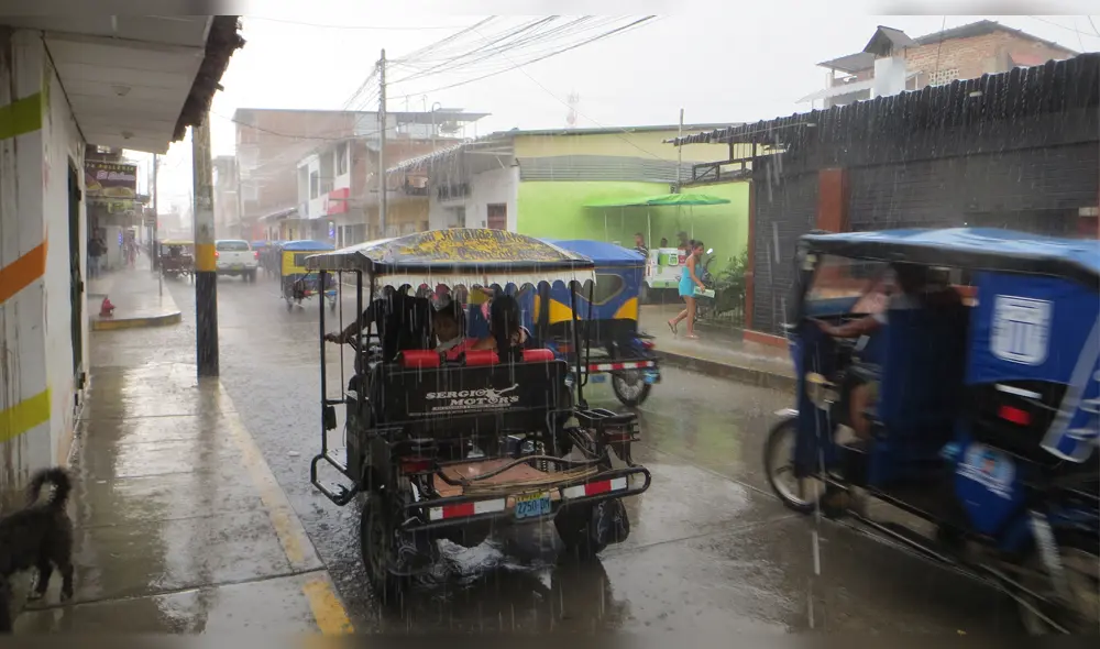 Piura: registran intensa lluvia por más de cinco horas