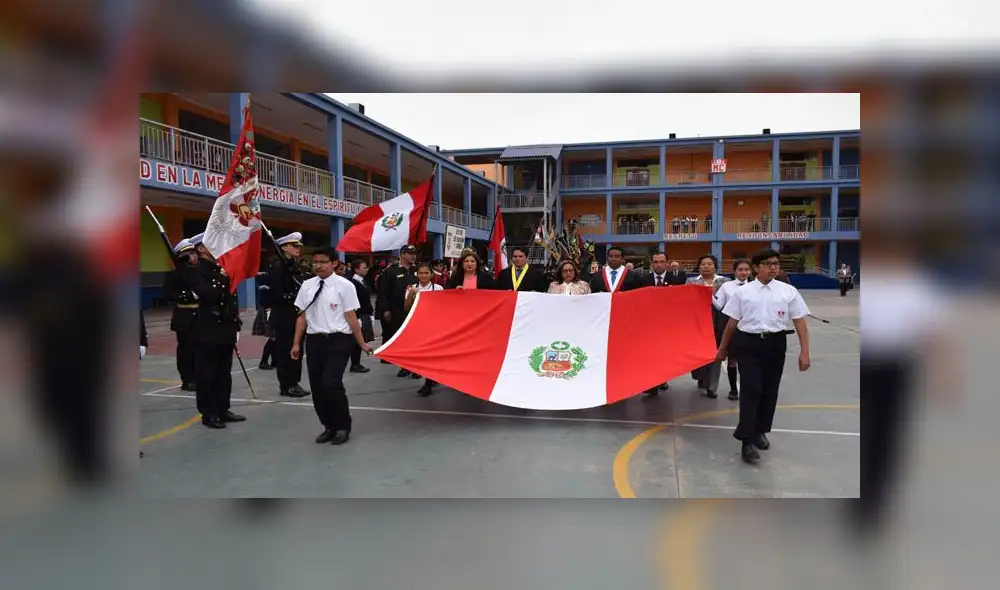 Colegio emblemático Melitón Carvajal celebró 69 años de fundación 