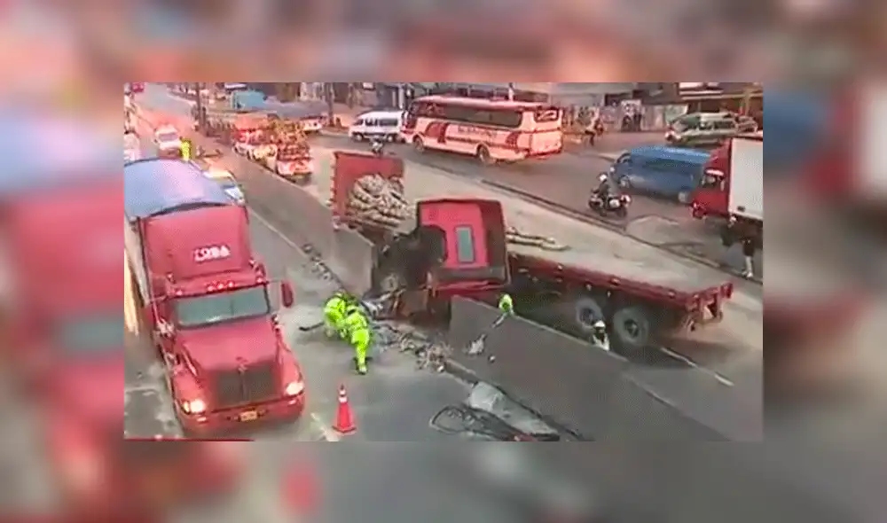 Panamericana Norte: gran congestión vehicular tras choque de tráiler [VIDEO]