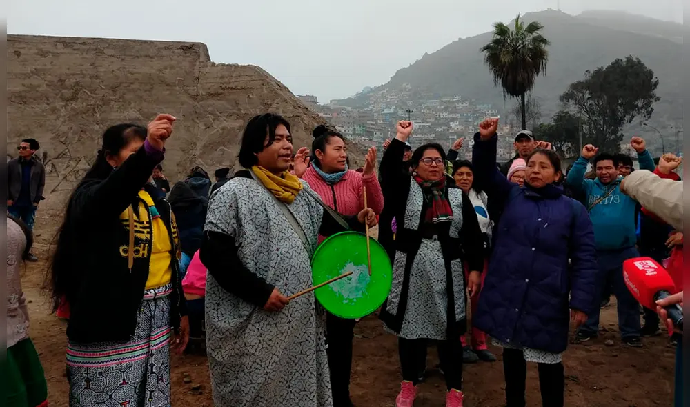 La comunidad pide dialogar con el presidente Martín Vizcarra. (Foto: Joel Robles) La comunidad pide dialogar con el presidente Martín Vizcarra. (Foto: Joel Robles)