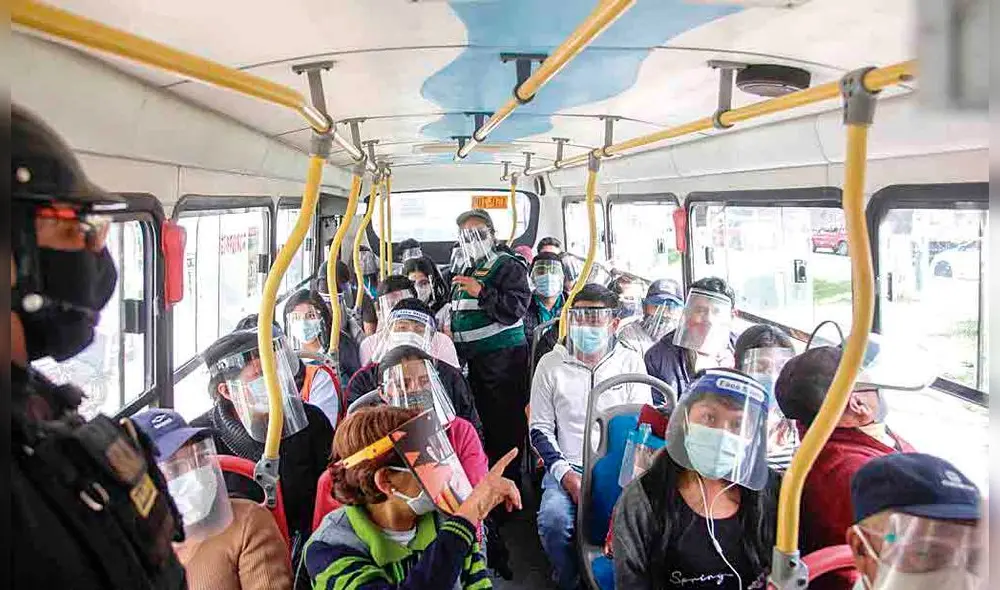 operativos. Después de varias semanas, municipio de Arequipa retomó operativos para verificar que usuarios de transporte público viajen cumpliendo con el uso de barbijos y protector facial.