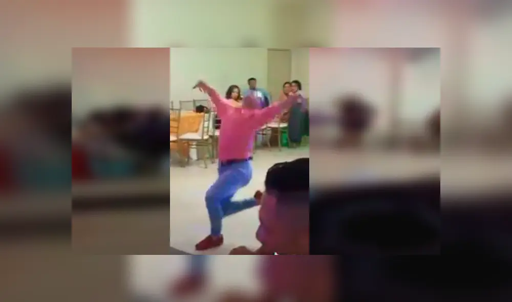 El joven salió a la pista de baile y causó furor con sus osados pasos de baile El joven salió a la pista de baile y causó furor con sus osados pasos de baile