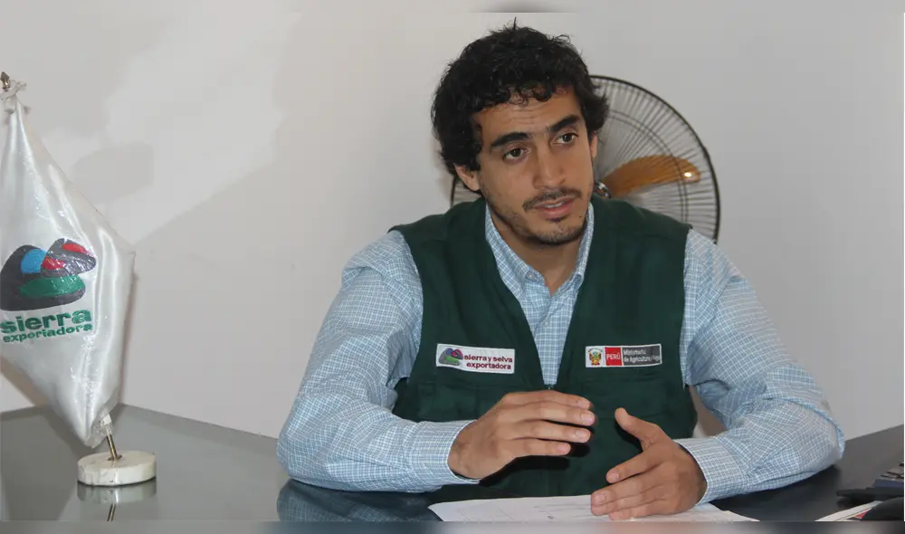 Joven anunció reorganización de partido político. Joven anunció reorganización de partido político.
