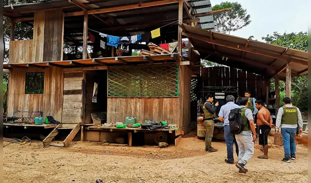 Las autoridades acudieron hasta el inmueble que el sujeto compartía ambas menores para poder rescatarlas. (Foto: PNP) Las autoridades acudieron hasta el inmueble que el sujeto compartía ambas menores para poder rescatarlas. (Foto: PNP)