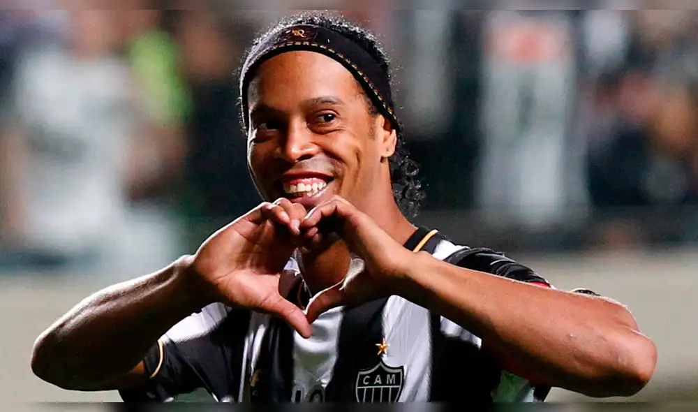 Ronaldinho se retira oficialmente del fútbol