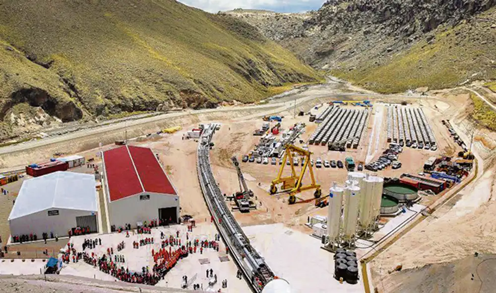 Reunión en Lima. Se trató sobre el proyecto que apunta a irrigar 38 mil hectáreas de cultivo. Reunión en Lima. Se trató sobre el proyecto que apunta a irrigar 38 mil hectáreas de cultivo.