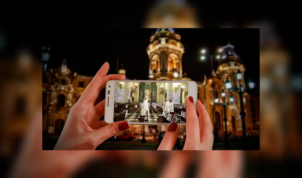 Debido a la pandemia del nuevo coronavirus, las misas virtuales son comunitarias. Foto: composición La República