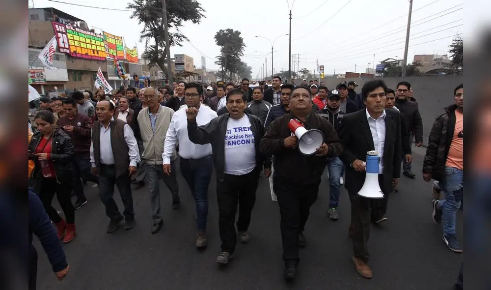 Vecinos marchan contra peajes en la Panamericana Norte [FOTOS]