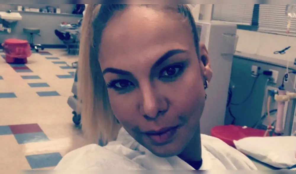 La exreina de belleza trabaja en un hospital como técnica de enfermería en el país norteamericano. La exreina de belleza trabaja en un hospital como técnica de enfermería en el país norteamericano.