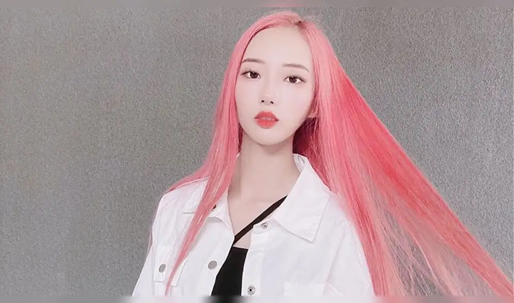Desliza para ver más fotografía de Shin Min Ah, idol de ILUV. Créditos: Instagram