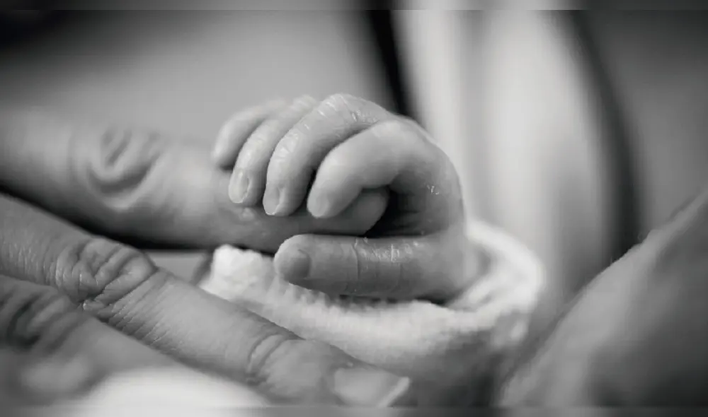 La pareja puso a la venta a su bebé desde antes de su nacimiento pero se arrepintió tras recibir la cuantiosa suma de dinero. (Foto: Difusión) La pareja puso a la venta a su bebé desde antes de su nacimiento pero se arrepintió tras recibir la cuantiosa suma de dinero. (Foto: Difusión)