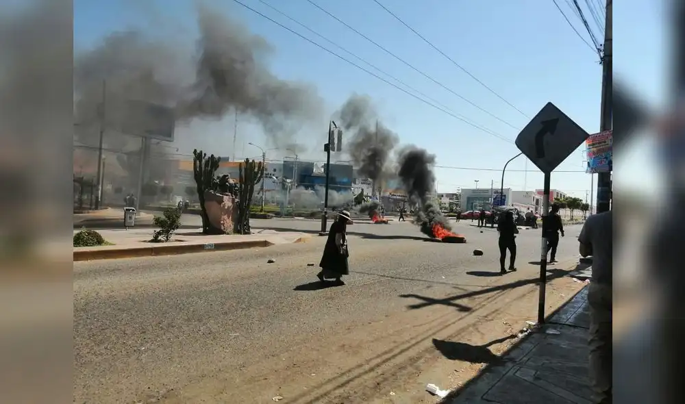Ciudadanos exigen nuevas elecciones en las calles de Tacna. Foto: Tacna para el Mundo
