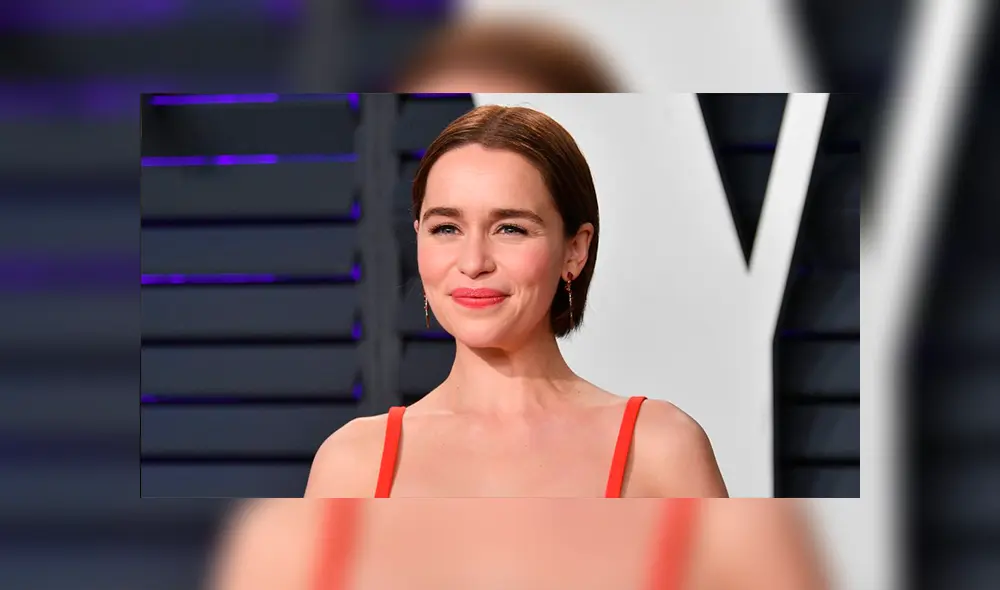 Emilia Clarke no se tomarás más selfies con sus fans