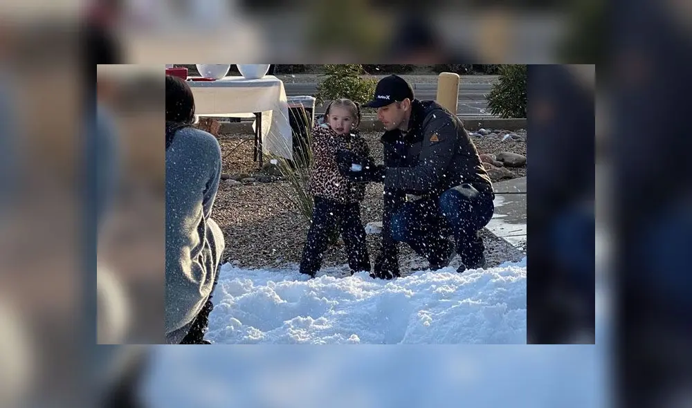 Desliza para enterarte cómo se cumplió el sueño de Quinn, la pequeña que no podía ver la nieve porque solo tiene medio corazón. Desliza para enterarte cómo se cumplió el sueño de Quinn, la pequeña que no podía ver la nieve porque solo tiene medio corazón.