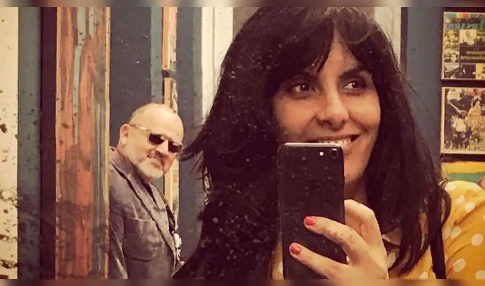 Carla García le juega broma a Beto Ortiz con relación a los aretes de las invitadas a EVDLV