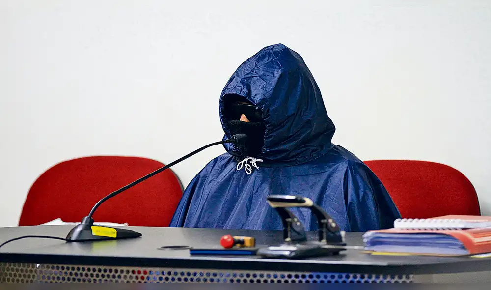 TESTIGOS PROTEGIDOS. Ayer continuaron desfilando y dando su versión sobre la muerte de cuatro sujetos, caso Escuadrón de la Muerte. TESTIGOS PROTEGIDOS. Ayer continuaron desfilando y dando su versión sobre la muerte de cuatro sujetos, caso Escuadrón de la Muerte.