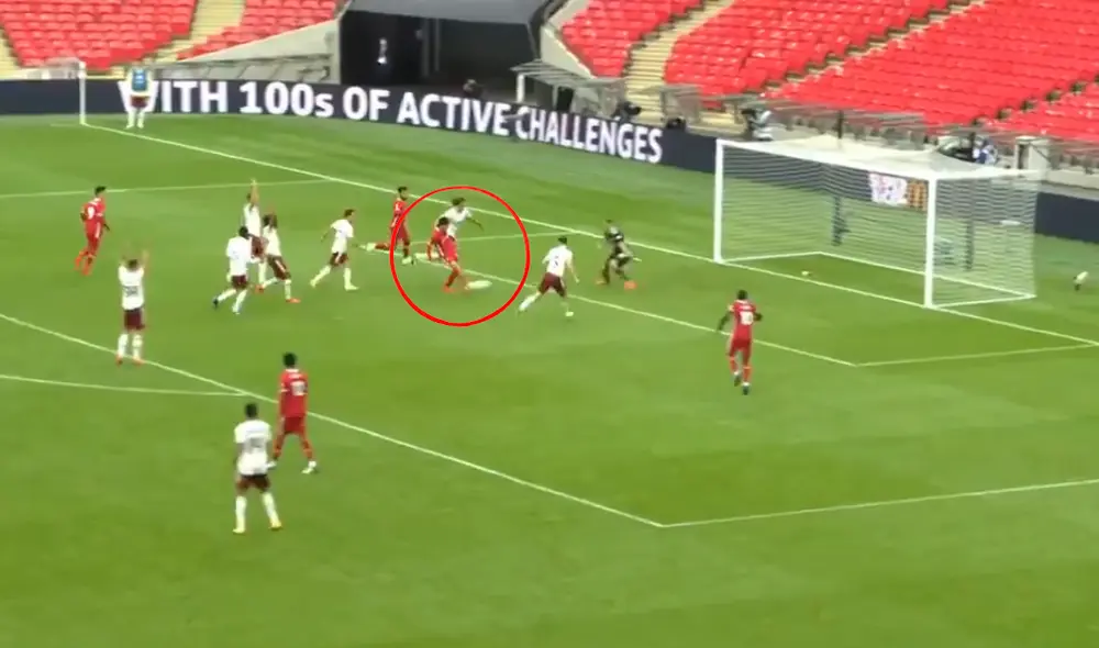 Takumi Minamino marcó el empate en el Arsenal vs. Liverpool. | Foto: Captura ROA