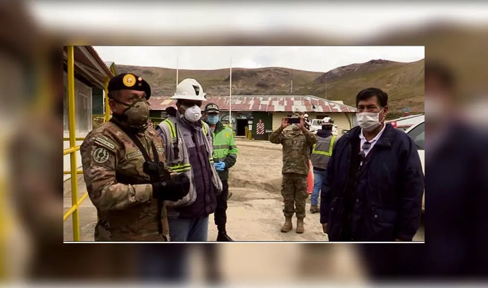 Verificación. Autoridades visitaron campamento minero.