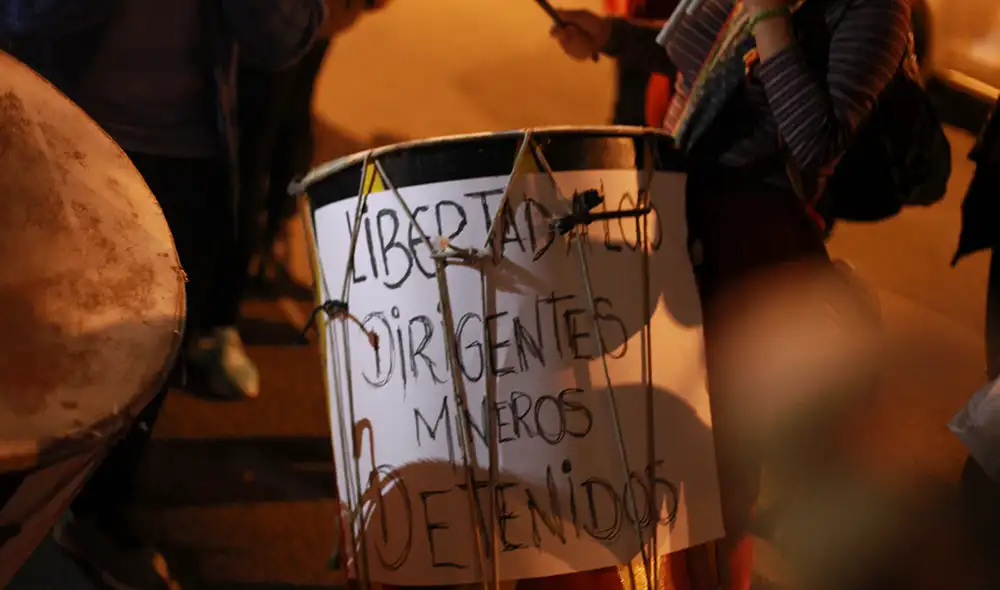 Mineros exigen la liberación de sus dirigentes [FOTOS]