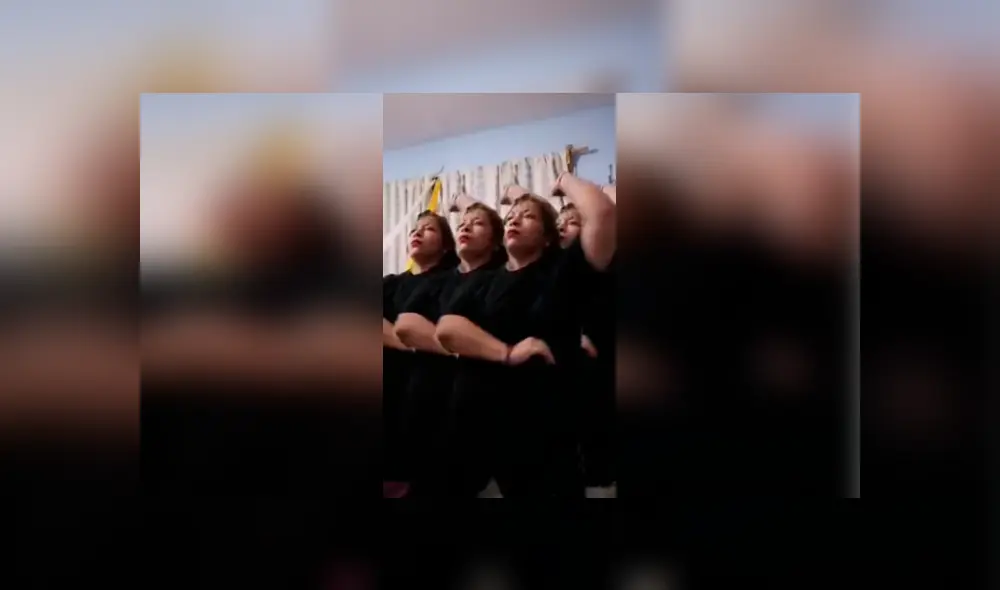 Desliza las imágenes para apreciar los divertidos pasos de baile que realizó una madre para copiar a Jennifer Lopez. Desliza las imágenes para apreciar los divertidos pasos de baile que realizó una madre para copiar a Jennifer Lopez.