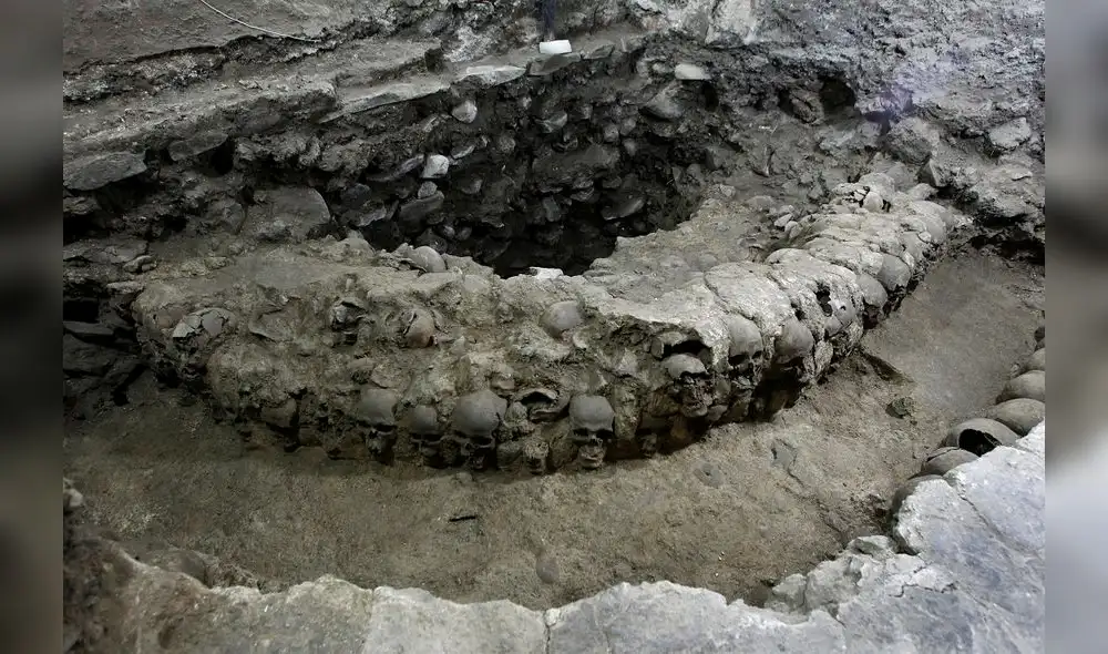 Hallazgo de torre de cráneos cambiaría teoría sobre sacrificios que hacían los aztecas Hallazgo de torre de cráneos cambiaría teoría sobre sacrificios que hacían los aztecas